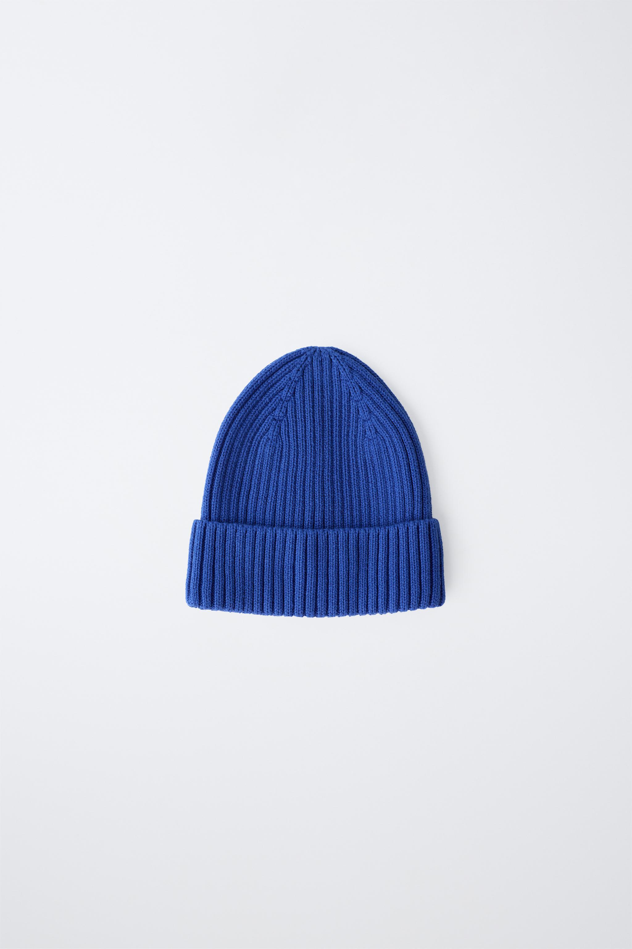 BONNET EN MAILLE